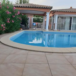 Notre Dame Plain Pied Avec Piscine Privee 8 Personnes Hébergement de vacances